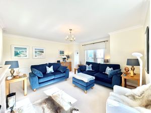 Photo 11- click for photo gallery